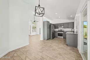 1701 E Carter Rd, Phoenix, AZ 85042 - Photo 16
