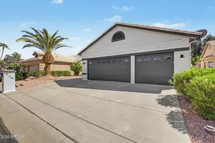 9525 E Champagne Dr, Sun Lakes, AZ 85248 - Photo 2