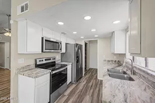 10921 W Sells Dr, Phoenix, AZ 85037 - Photo 4