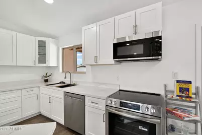 2826 E Cactus Road, Phoenix, AZ 85032 - Photo 8