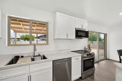 2826 E Cactus Road, Phoenix, AZ 85032 - Photo 4
