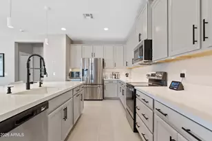 11403 S 52nd Dr, Laveen, AZ 85339 - Photo 6