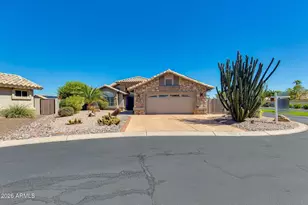 14458 W Powderhorn Dr, Surprise, AZ 85374 - Photo 2