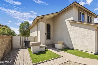 11822 N 76th Drive, Peoria, AZ 85345 - Photo 2