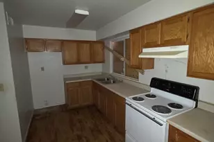 3855 W Greenway Rd, Phoenix, AZ 85053 - Photo 4