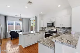 941 E Cherry Hills Dr, Chandler, AZ 85249 - Photo 12