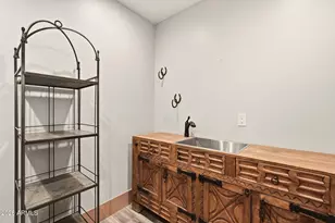 6525 E Cave Creek Rd, Cave Creek, AZ 85331 - Photo 16