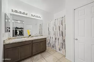 7355 W Hughes Dr, Phoenix, AZ 85043 - Photo 16