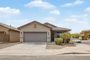 7355 W Hughes Dr, Phoenix, AZ 85043 - Photo 2
