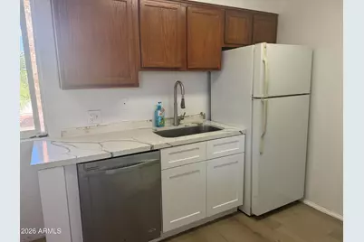 2537 W Georgia Avenue #4, Phoenix, AZ 85017 - Photo 6