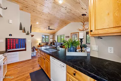 2332 Buffalo Loop, Overgaard, AZ 85933 - Photo 8