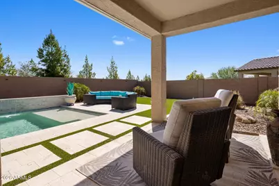 17270 W Aubrey Lane, Surprise, AZ 85378 - Photo 32