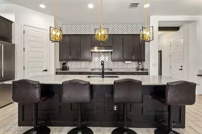 17270 W Aubrey Lane, Surprise, AZ 85378 - Photo 10