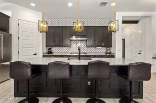 17270 W Aubrey Ln, Surprise, AZ 85378 - Photo 10