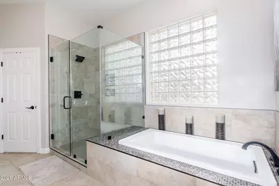 9841 W Quail Track Drive, Peoria, AZ 85383 - Photo 18