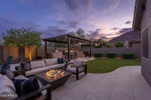 9841 W Quail Track Dr, Peoria, AZ 85383 - Photo 4