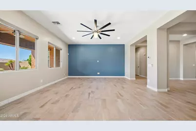 10025 W Sydney Way, Peoria, AZ 85383 - Photo 6