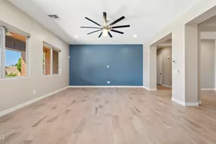 10025 W Sydney Way, Peoria, AZ 85383 - Photo 6