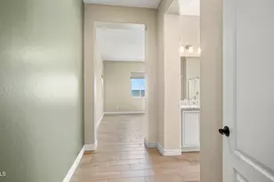 10025 W Sydney Way, Peoria, AZ 85383 - Photo 26