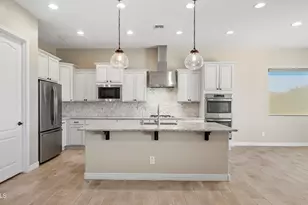10025 W Sydney Way, Peoria, AZ 85383 - Photo 10