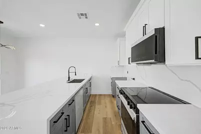 920 E Pasadena Avenue #1, Phoenix, AZ 85014 - Photo 12