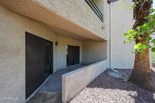 10301 N 70th St, Paradise Valley, AZ 85253 - Photo 22