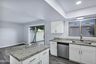 14 E Hermosa Dr, Tempe, AZ 85282 - Photo 12