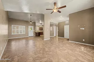 5762 E Ellis St, Mesa, AZ 85205 - Photo 2