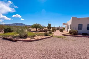 51340 W Iver Rd, Aguila, AZ 85320 - Photo 50