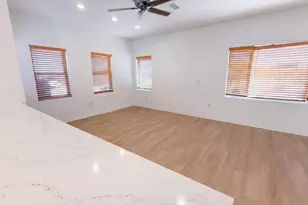 51340 W Iver Rd, Aguila, AZ 85320 - Photo 10
