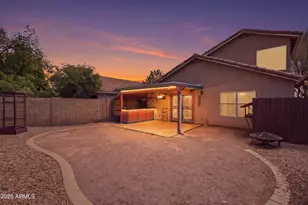 7942 W Paradise Dr, Peoria, AZ 85345 - Photo 36