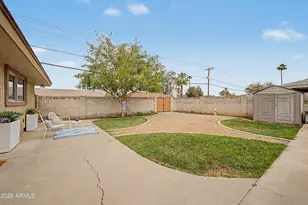 922 E Loyola Dr, Tempe, AZ 85282 - Photo 36