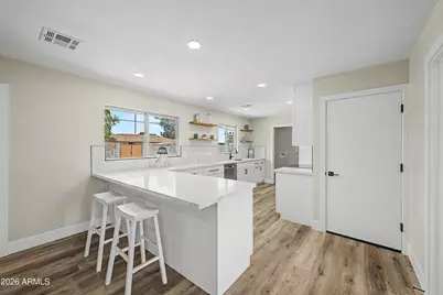 922 E Loyola Drive, Tempe, AZ 85282 - Photo 12