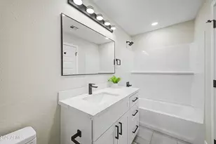 922 E Loyola Dr, Tempe, AZ 85282 - Photo 26