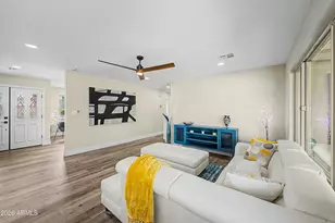 922 E Loyola Dr, Tempe, AZ 85282 - Photo 6