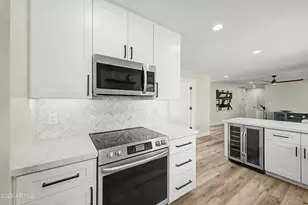 922 E Loyola Dr, Tempe, AZ 85282 - Photo 14