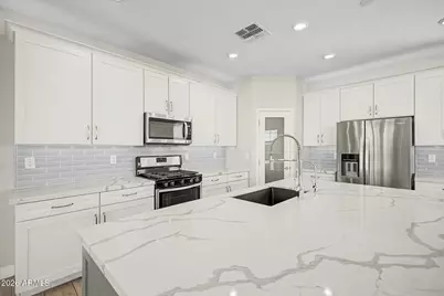 11466 S 176th Drive, Goodyear, AZ 85338 - Photo 12