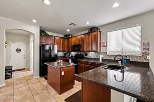 44070 W Yucca Ln, Maricopa, AZ 85138 - Photo 10