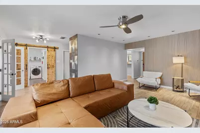 6836 E Cheery Lynn Road, Scottsdale, AZ 85251 - Photo 2