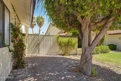 19831 N Alta Loma Drive, Sun City West, AZ 85375 - Photo 6