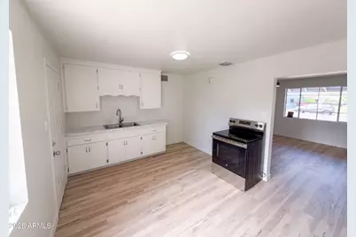 2017 N 47th Street, Phoenix, AZ 85008 - Photo 2