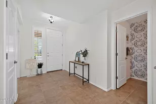 7803 S 22nd Ln, Phoenix, AZ 85041 - Photo 8