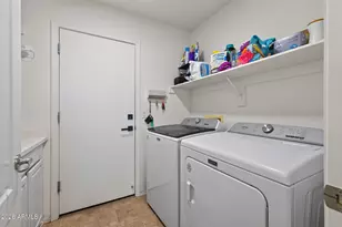 7803 S 22nd Ln, Phoenix, AZ 85041 - Photo 28