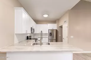 4223 E Agave Rd, Phoenix, AZ 85044 - Photo 8