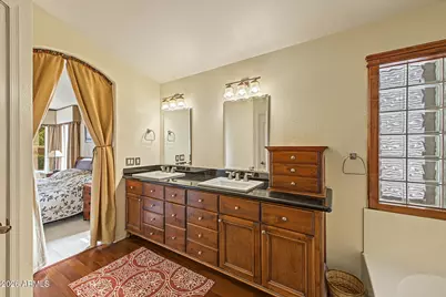434 W Mendoza Circle, Mesa, AZ 85210 - Photo 12