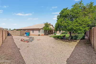 434 W Mendoza Circle, Mesa, AZ 85210 - Photo 26