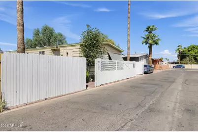 4375 W Missouri Avenue #101, Glendale, AZ 85301 - Photo 2