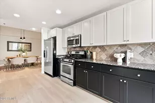 2302 N Central Ave, Phoenix, AZ 85004 - Photo 12
