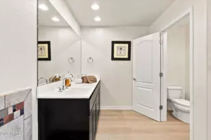 2302 N Central Ave, Phoenix, AZ 85004 - Photo 24