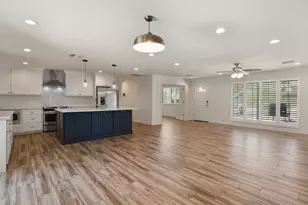 2255 E Piestewa Peak Dr, Phoenix, AZ 85016 - Photo 6